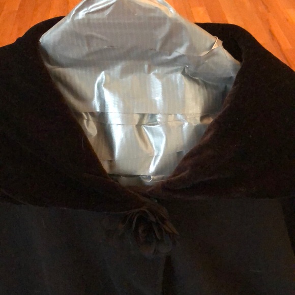 LeModa cape (Las) - Picture 2 of 5